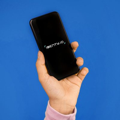 Mobile app for biometric validation